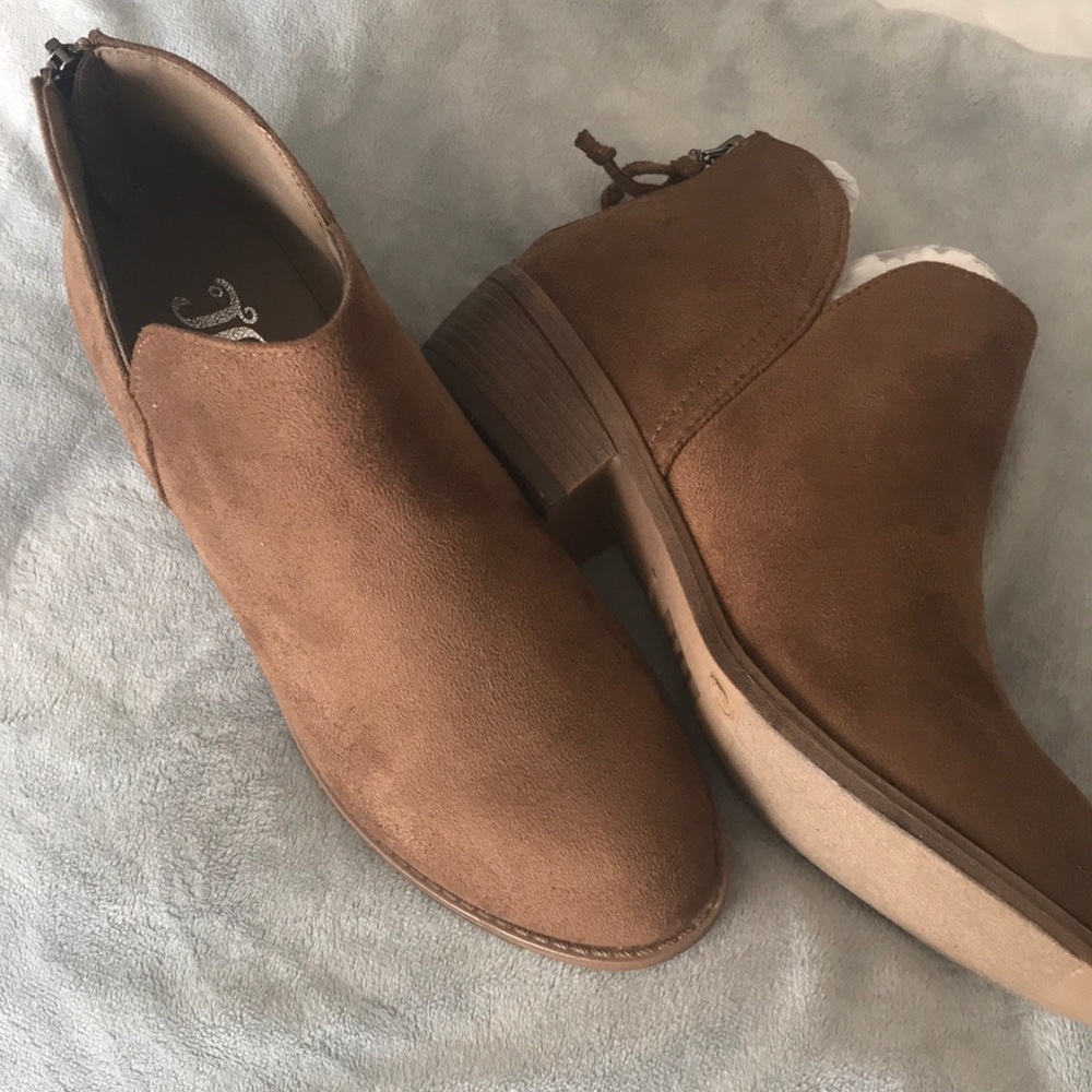 Women’s booties